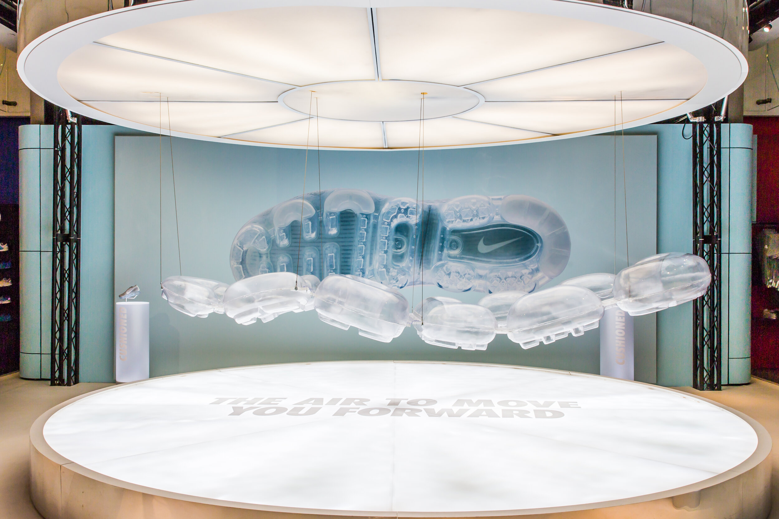 TDM_9896 - Millington Associates - Vapor Max - Nike Town - Tom D Morgan - HIGH RES.jpg