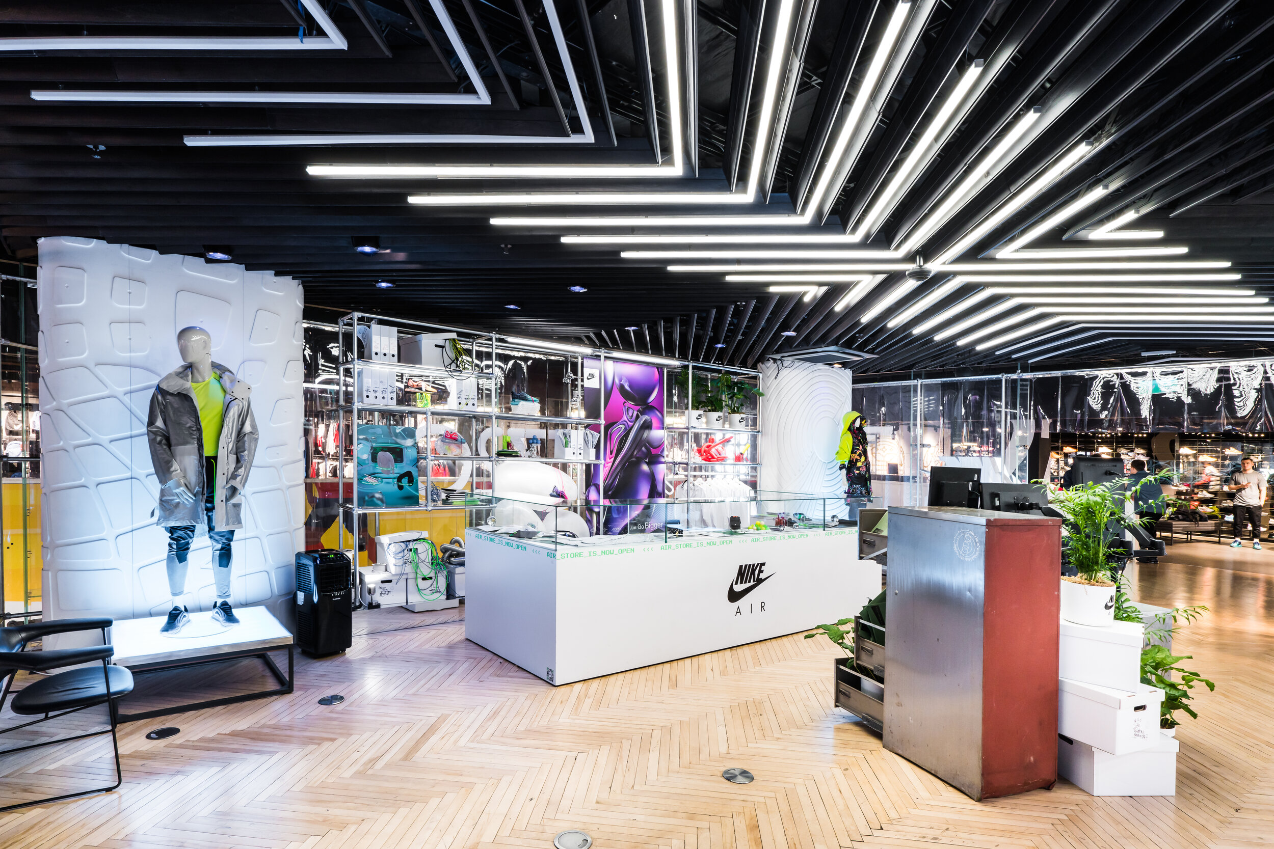 TDM07328 - Nike - AM720 - MA Licensing - @TDM.Space - HIGH RES.jpg